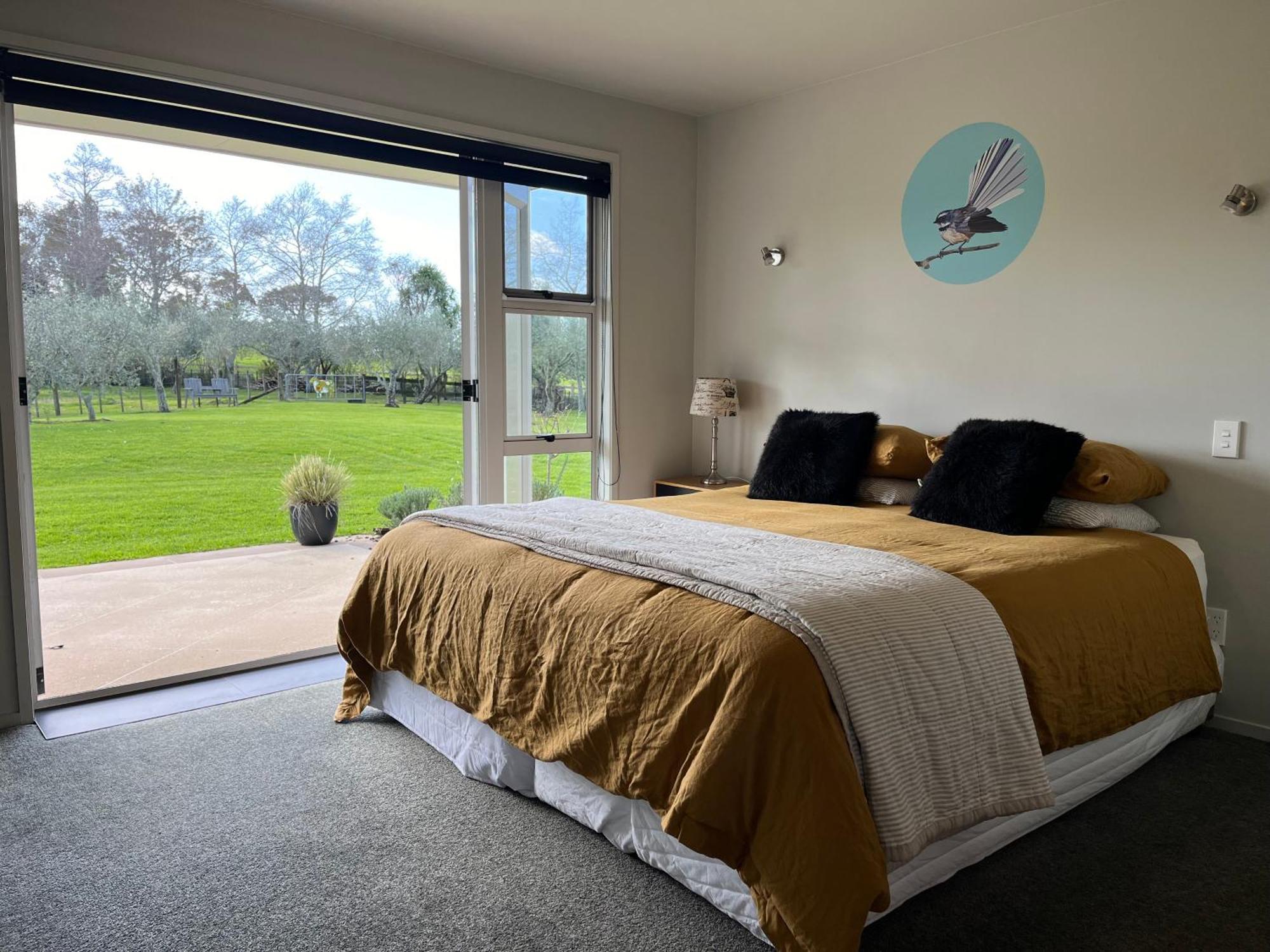 Lavender Hill Bed & Breakfast Riverhead Bagian luar foto