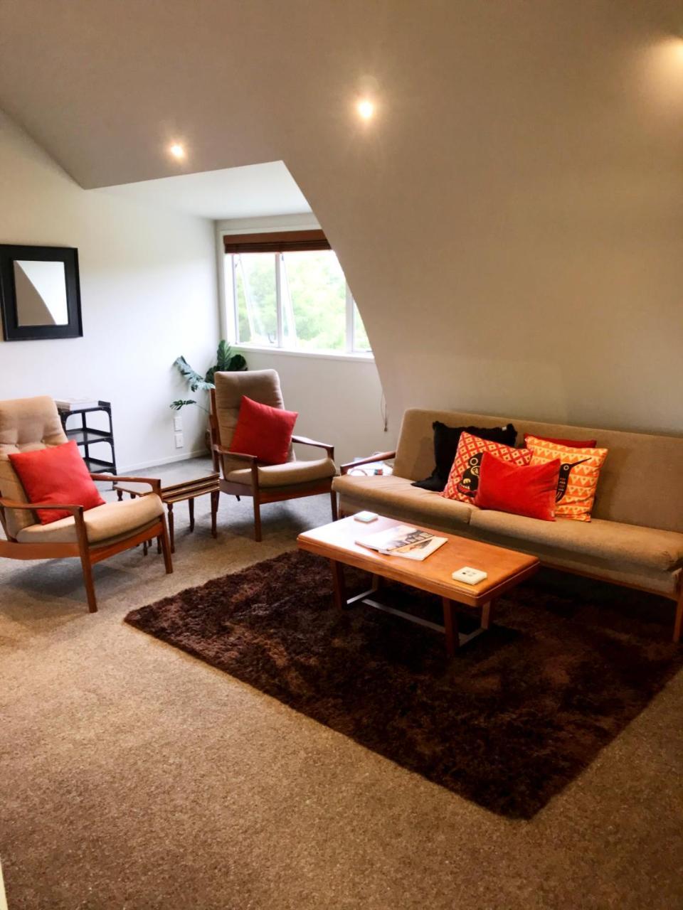 Lavender Hill Bed & Breakfast Riverhead Bagian luar foto